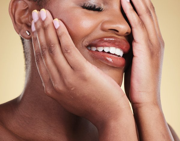 Les meilleures pratiques pour des ongles sains et forts