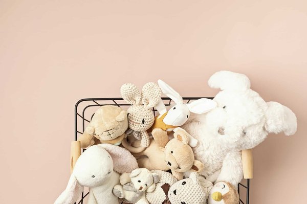 Offrez-vous une peluche Minnie : Un compagnon doux et tendre !